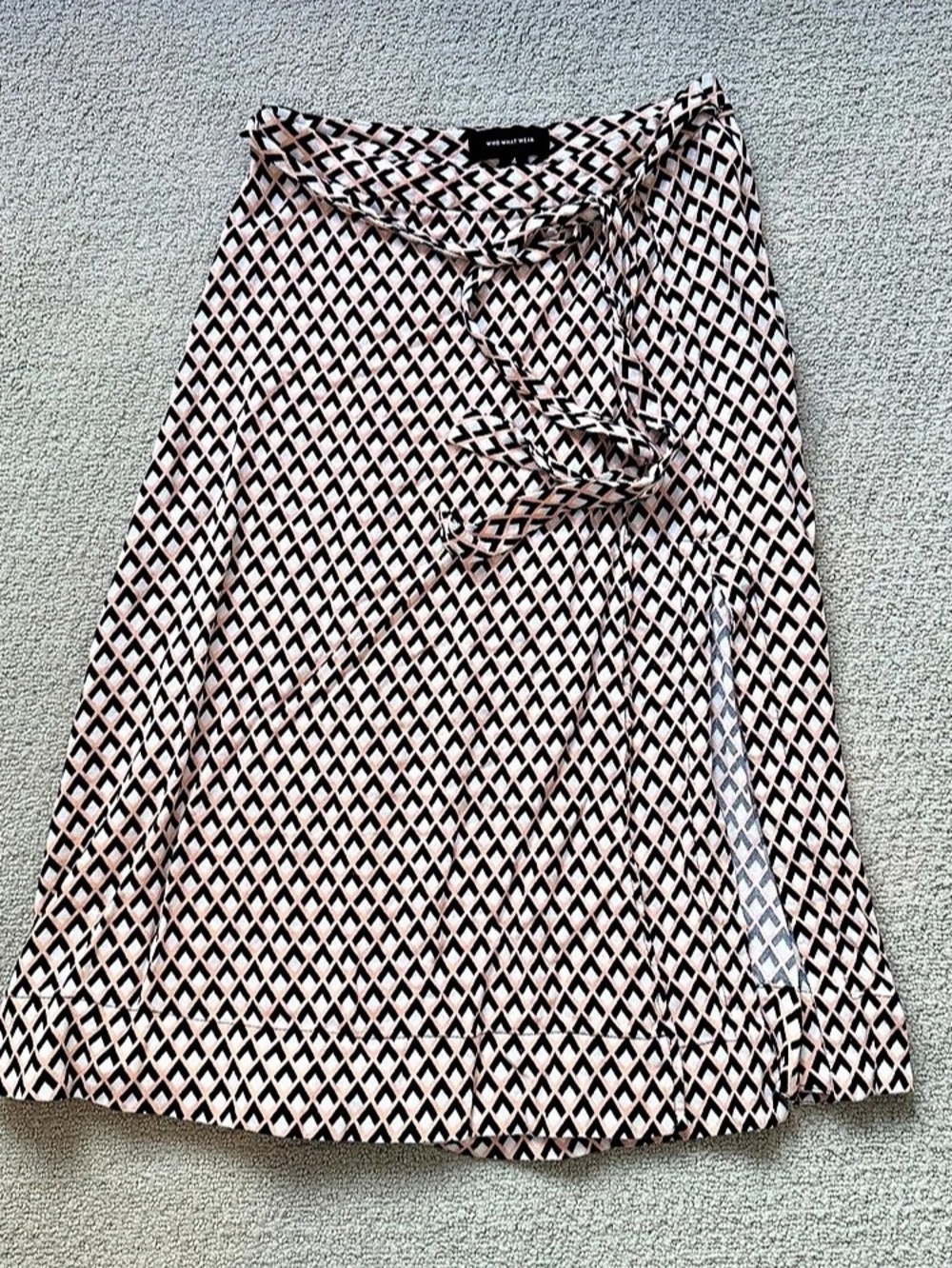 Who What Wear Geometric A-Line Skirt in Pink & Black Size 4